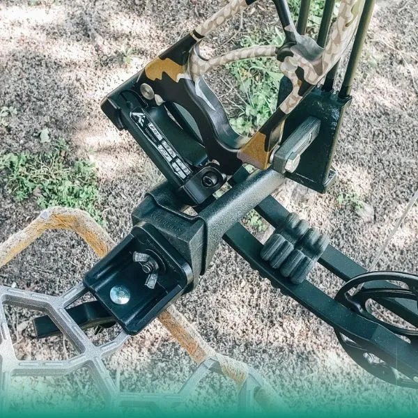 tree stand bow holder for climbing stand